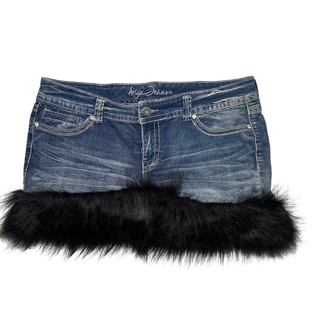 Anya Jeans Y2K Low Rise Denim Mini Skirt with Black Faux Fur Trim 16